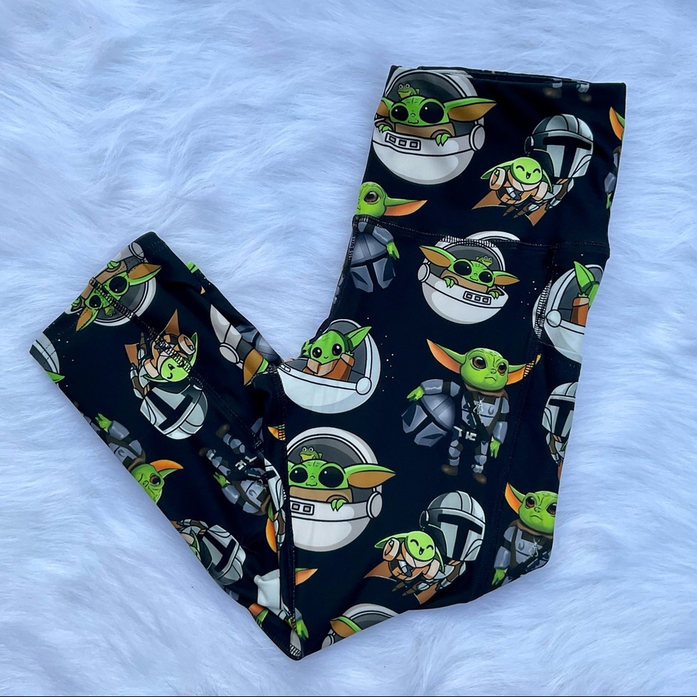 Star Wars Grogu Mandalorian Capri & shorts